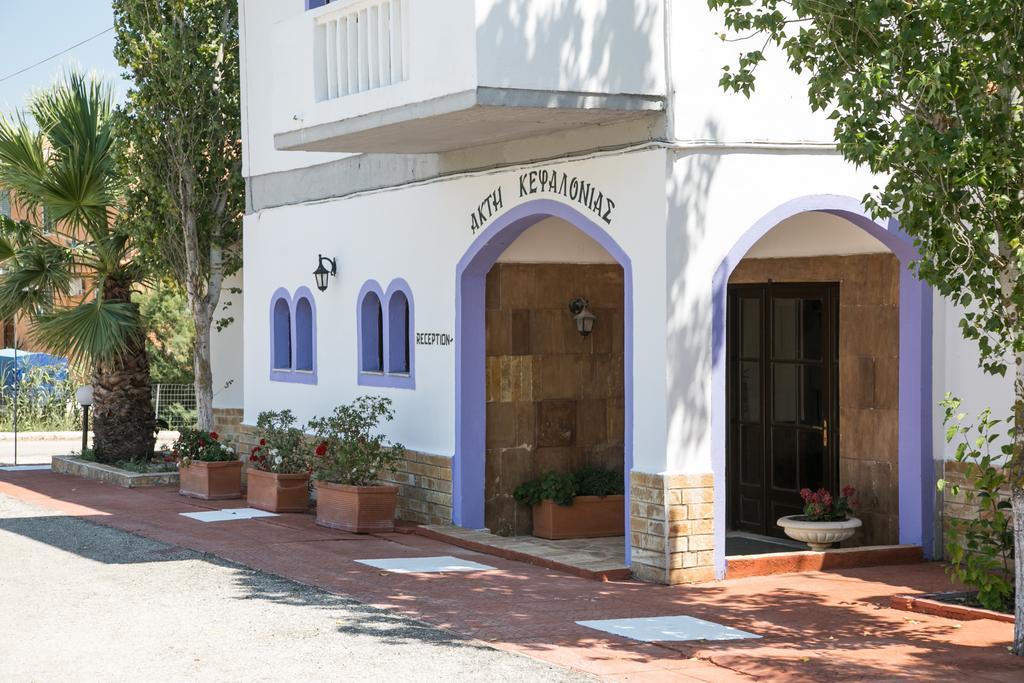 Kefalonia Beach Hotel & Bungalows リクスリオン エクステリア 写真
