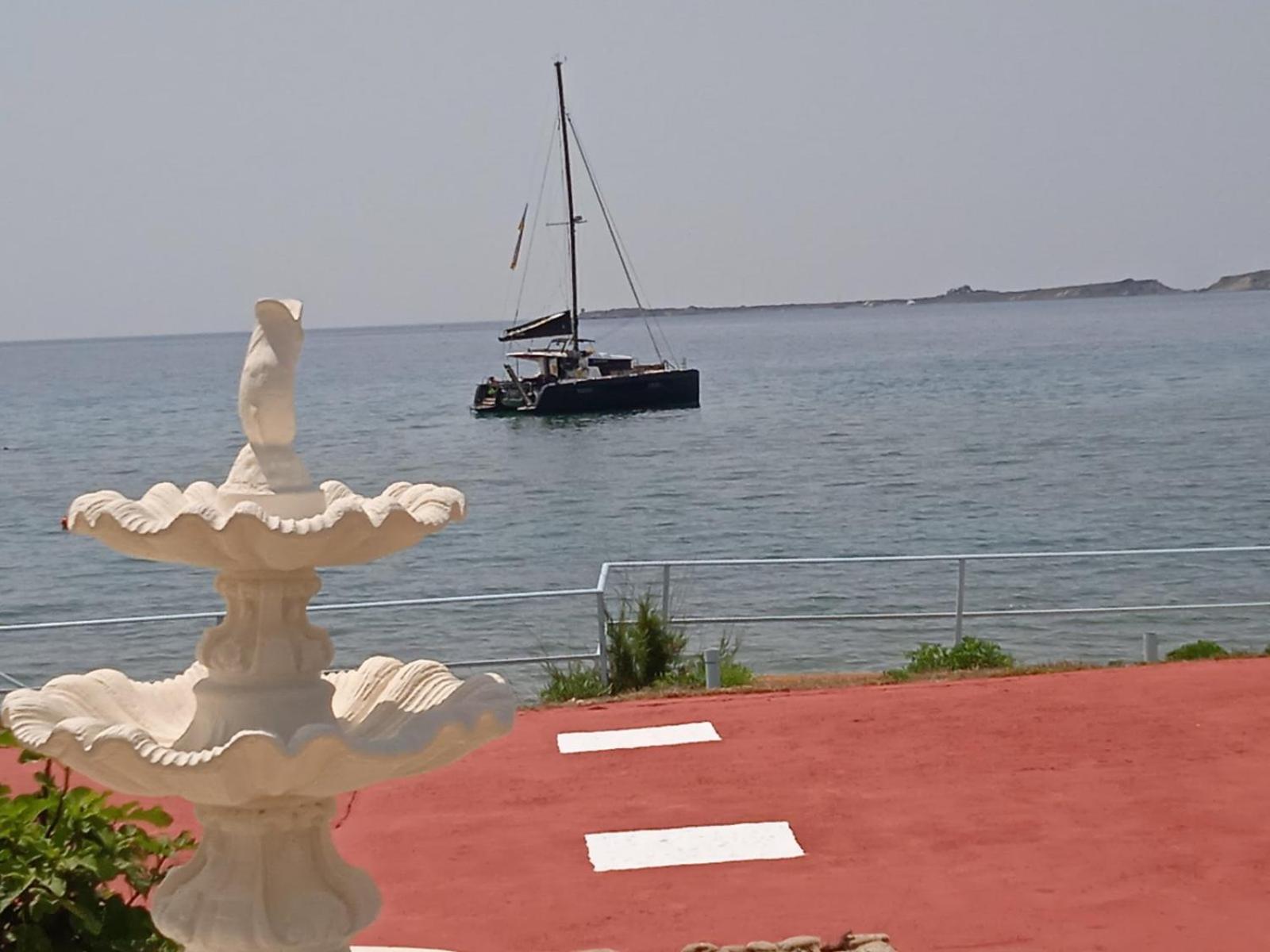 Kefalonia Beach Hotel & Bungalows リクスリオン エクステリア 写真