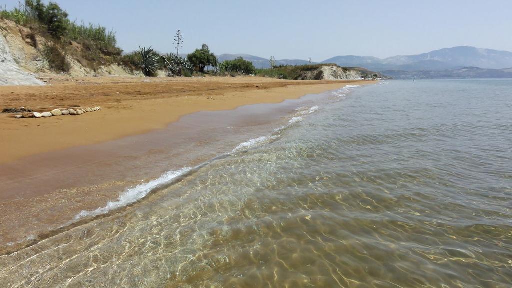 Kefalonia Beach Hotel & Bungalows リクスリオン エクステリア 写真