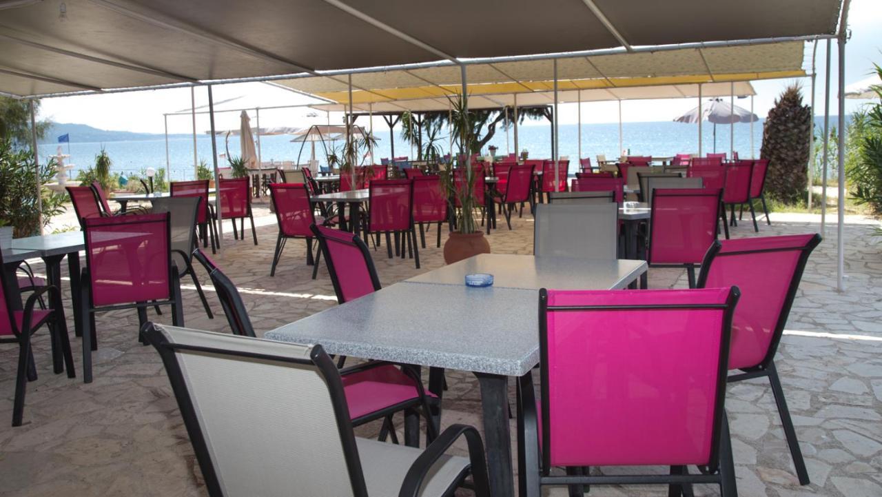 Kefalonia Beach Hotel & Bungalows リクスリオン エクステリア 写真